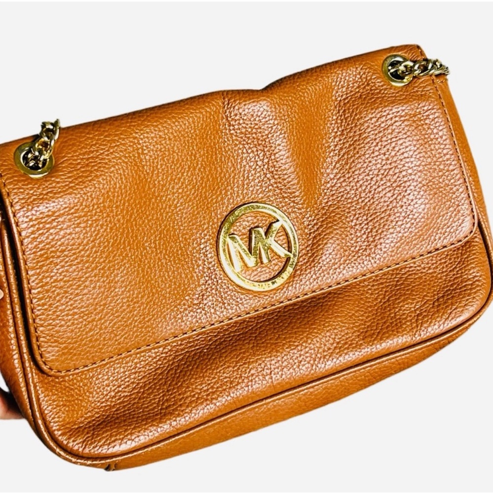 Michael Kors Tan Leather Small Shoulder Crossbody Bag Gold Chain MK Logo - Picture 2 of 10